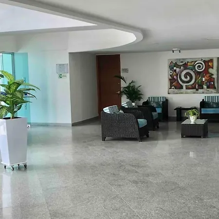 Apto 1801 Frente Al Mar- Edificio Palmetto, Piso 18 Apartamento