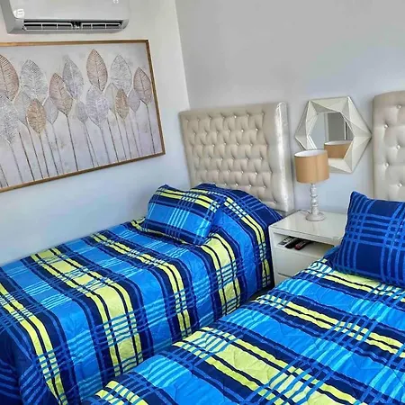 Apto 1801 Frente Al Mar- Edificio Palmetto, Piso 18 Apartamento